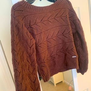 BRAND NEW! Women’s Abercrombie tie back sweater. Size Small.